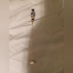 Long, short hat pins, lapels